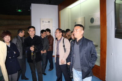 省質監局監督處、認評處黨員參觀我縣博物館，共促文化場館管理服務提升